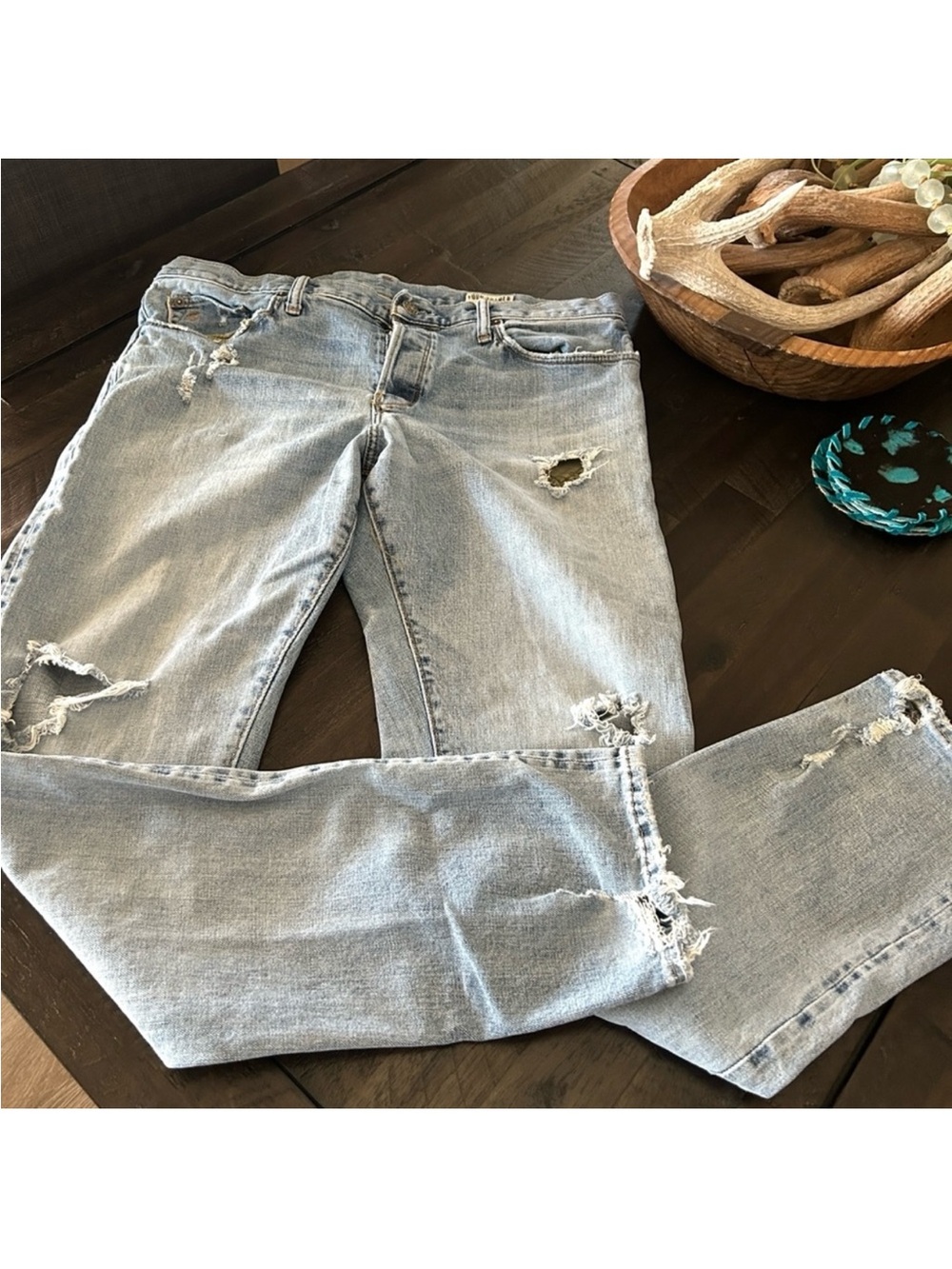 Todd Snyder Distressed Straight
Jeans 34x32